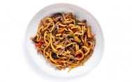 Siyah Sarımsaklı Dana Etli Udon Noodle
