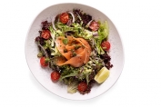 Somon Fümeli Salata
